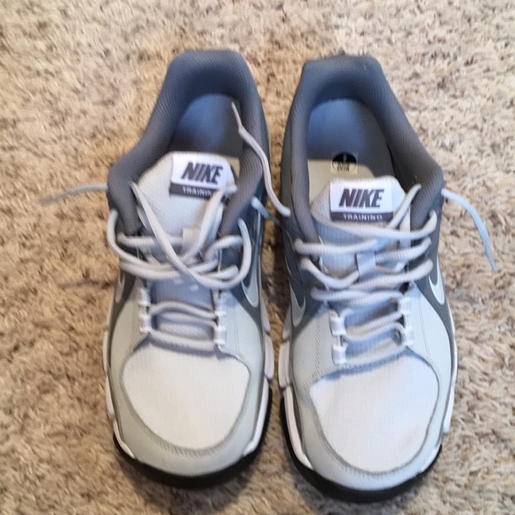 Men’s Nike sneakers - Picture 2 of 4